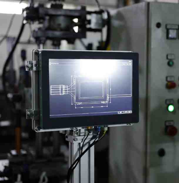 高亮工业液晶屏应用于温室环境控制设备的阳光下可读解决方案